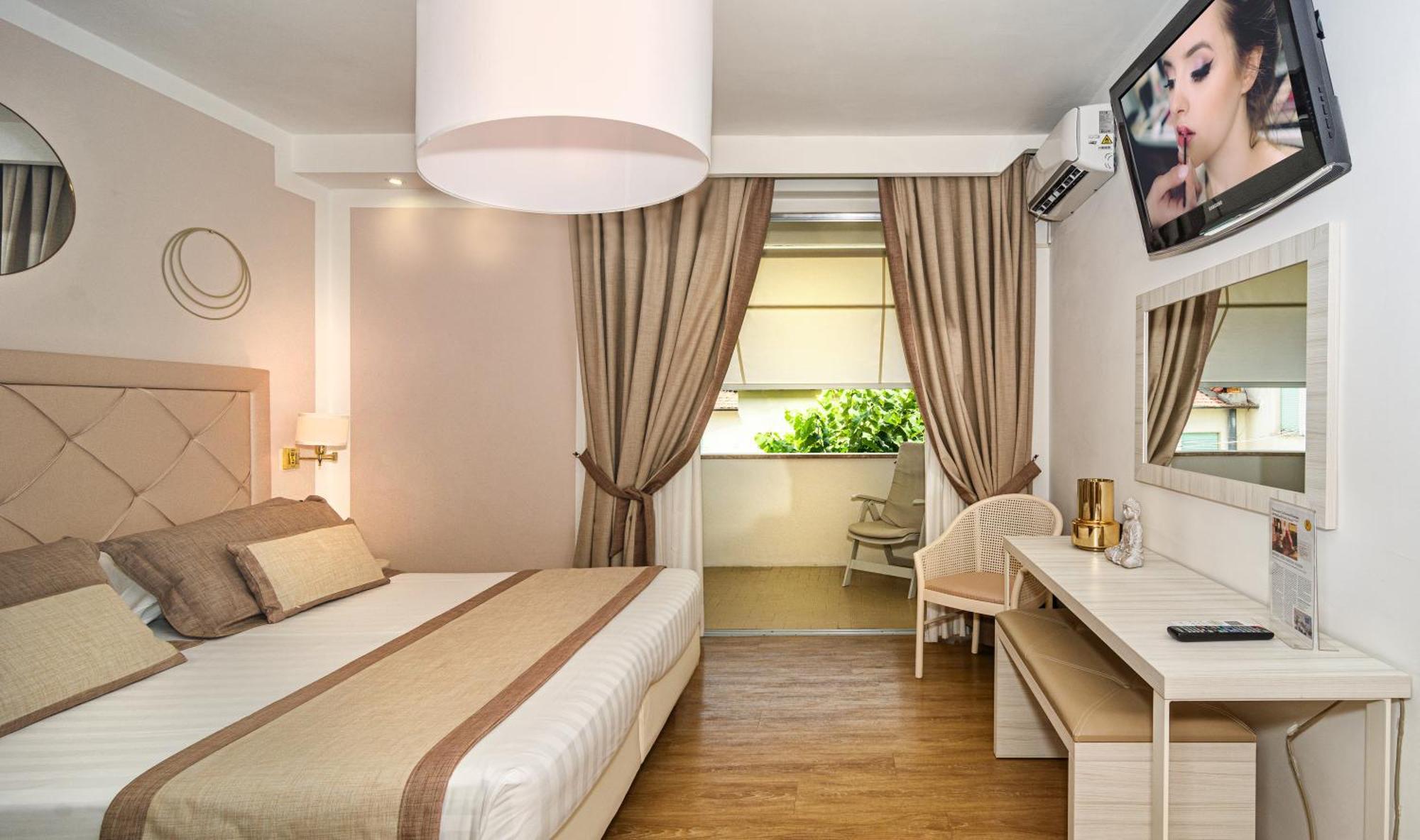 Raffaelli Park Hotel Форте-дей-Мармі Екстер'єр фото